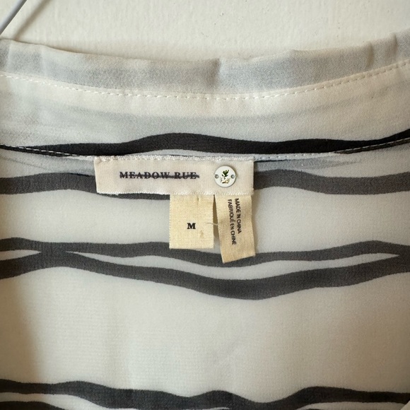 MEADOW RUE sheer top - size M - EUC - Anthropologie - Picture 2 of 4